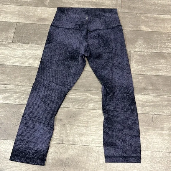Lululemon Leggings Size 6 - Picture 5 of 5